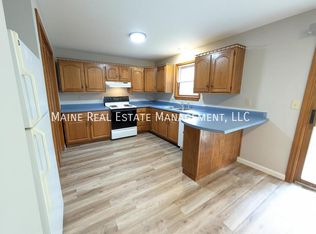 33 Burleigh Rd APT 7, Bangor, ME 04401