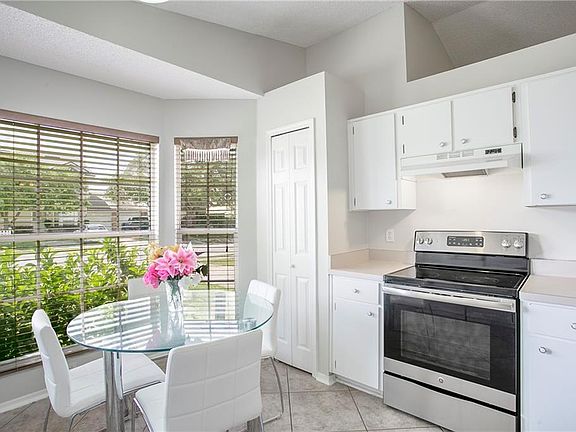 3rd image of 7980 Sagebrush Pl