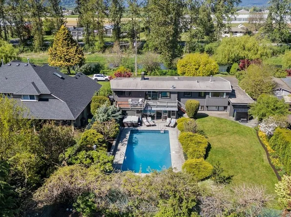 46950 Crabtree Ln, Chilliwack, BC V2P 3M7