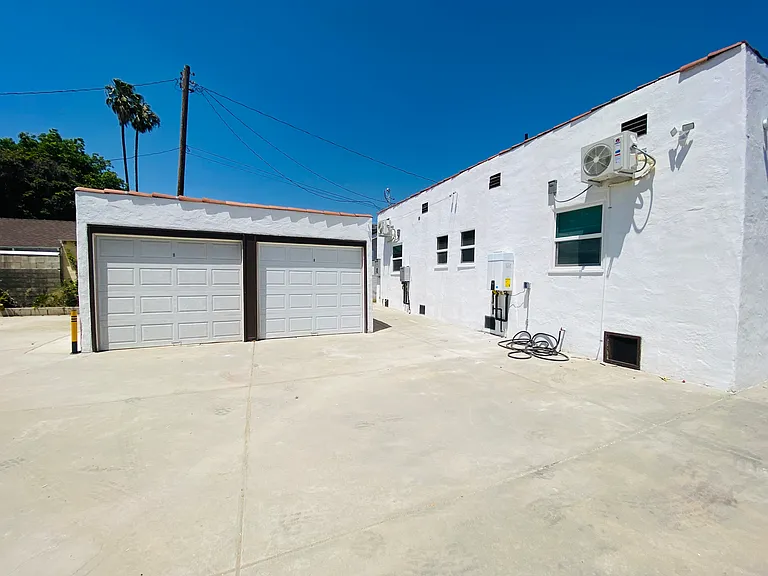 331 N Bushnell Ave — Photo 12