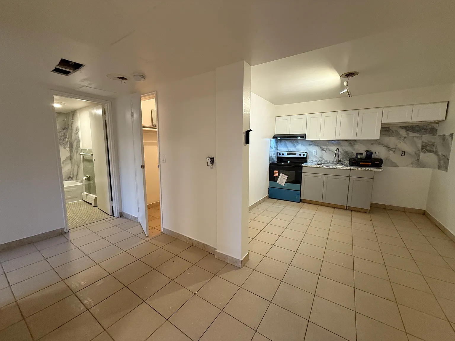 1 bed, 500 sqft, $1,700 — Photo 1