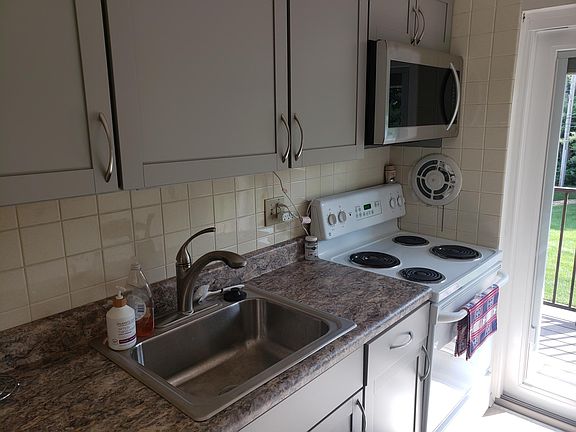 5th image of 7840 Sunray Ln