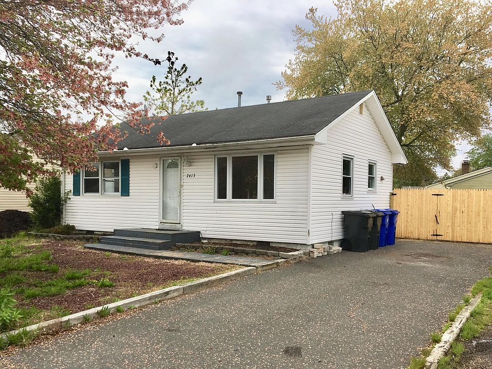 1st image of 2413 6th Ave