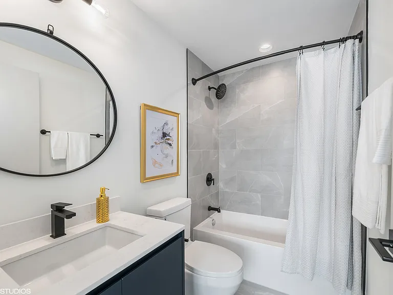 516 W Arlington Pl — Photo 27