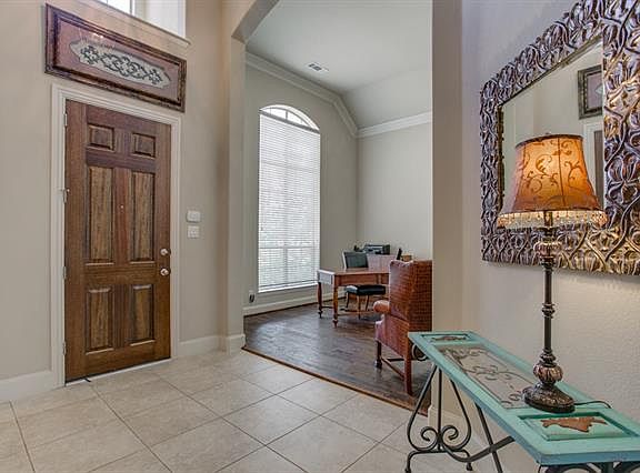 3rd image of 841 Hidden Springs Ct