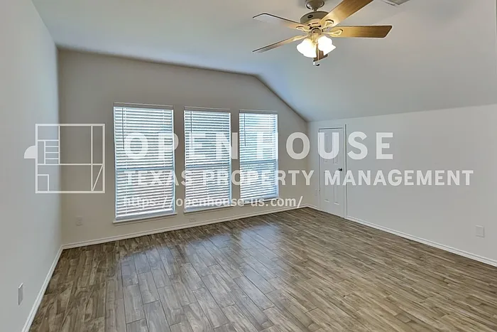 828 Pebblecreek Dr — Photo 15
