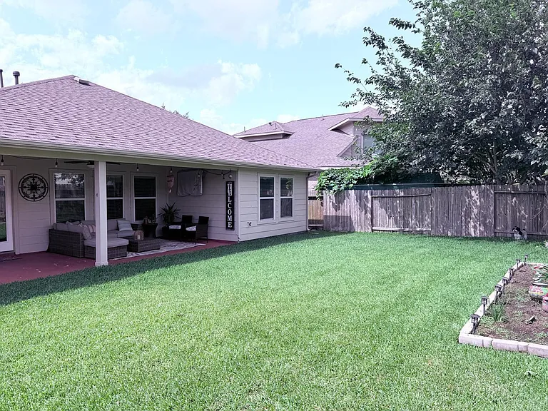 10918 Barker Gate Ct — Photo 22