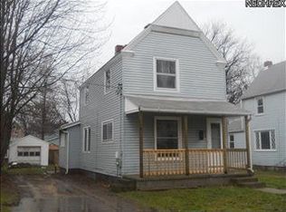 869 Harbor St, Conneaut, OH 44030