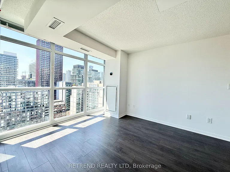 400 Adelaide St E #2204 — Photo 7