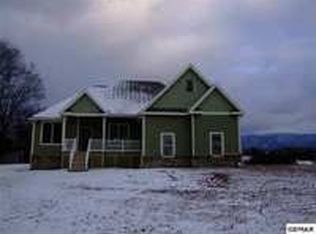 2390 Hills Chapel Rd, Dandridge, TN 37725