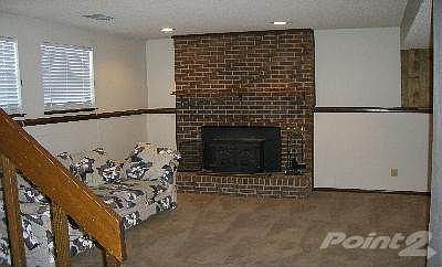 LOWER FAMILY ROOM