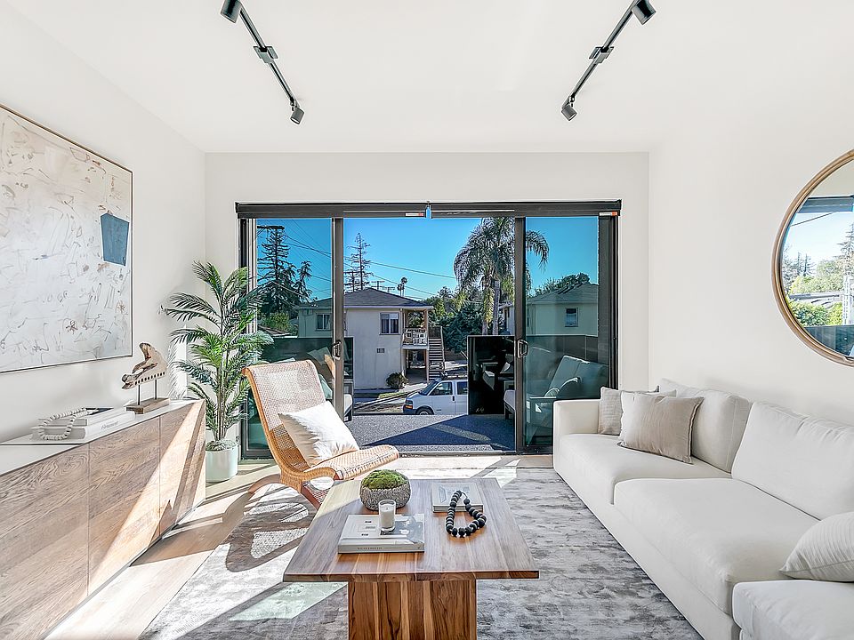 1st image of 14757 Burbank Blvd #323