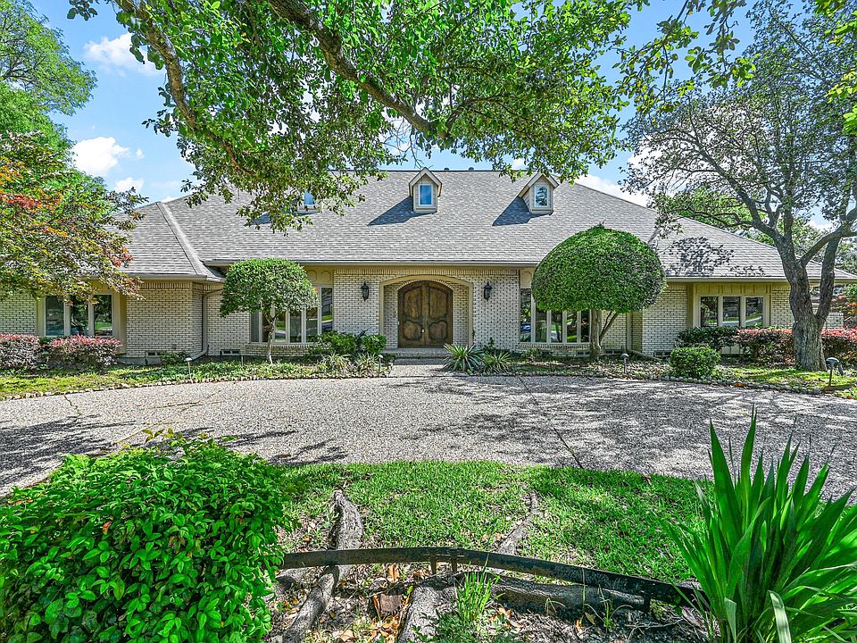 1st image of 6938 Pemberton Dr