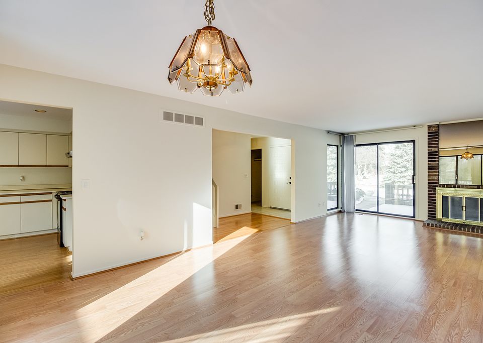 1st image of 1774 S Hill Blvd