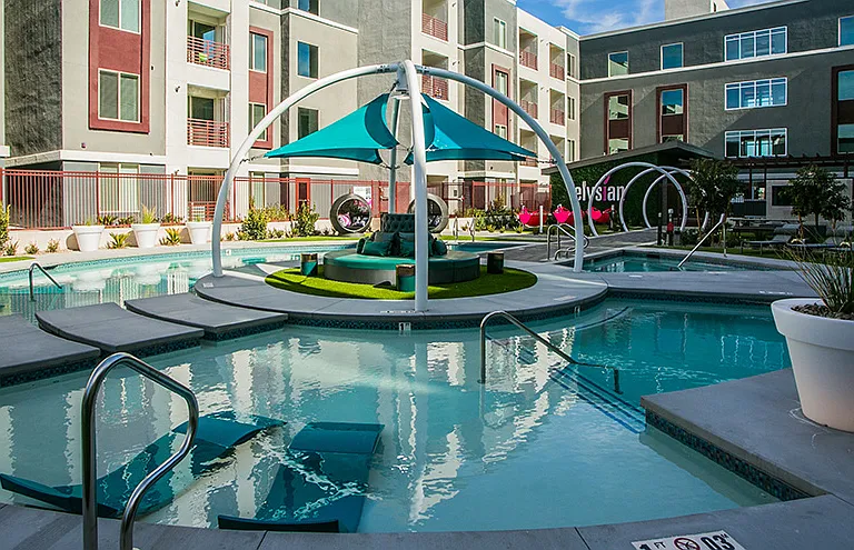 Aster Blue Diamond Apartments — Photo 34
