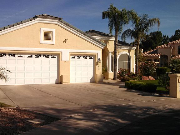 2nd image of 1810 E Queen Palm Dr
