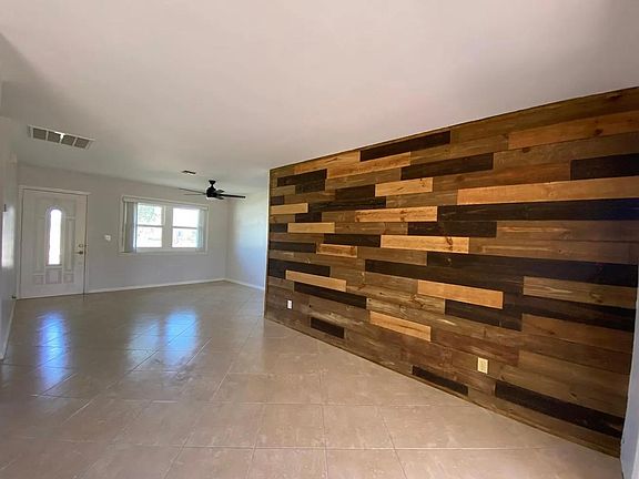 3rd image of 1183 Winged Foot Dr