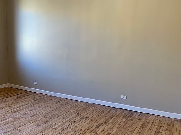 2nd image of 4229 N Lincoln Ave #2