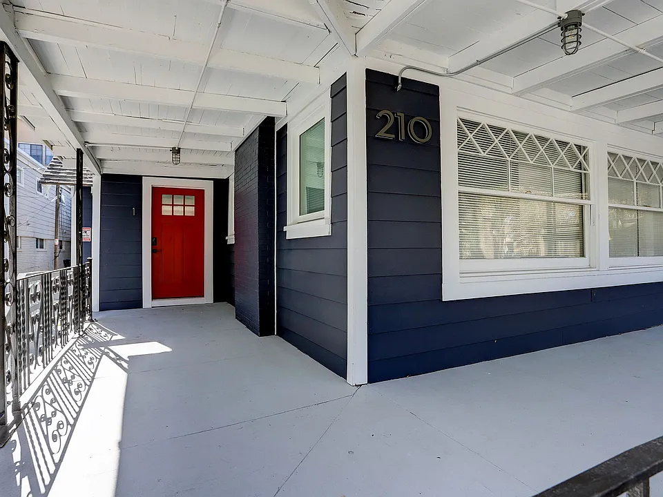 210 Marshall St #1