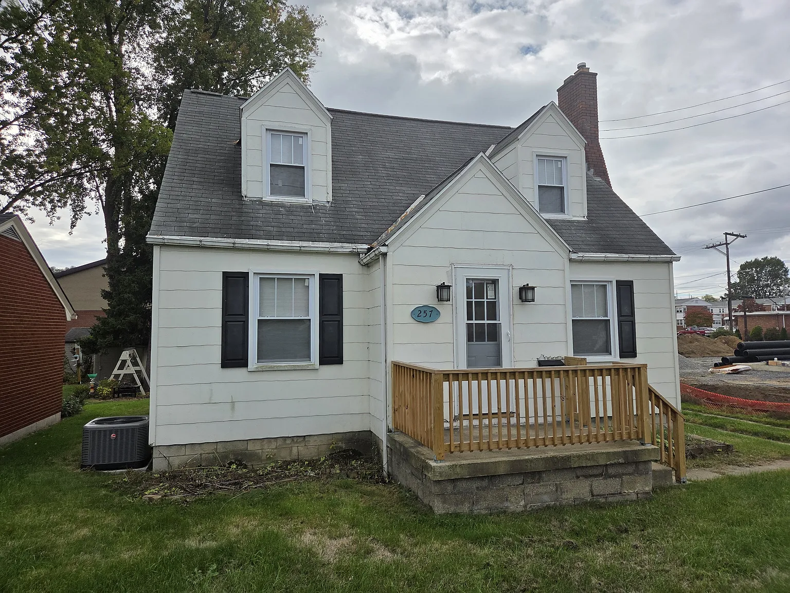 257 State Ave photo 1
