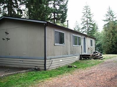 2nd image of 598 Griffiths Ln W