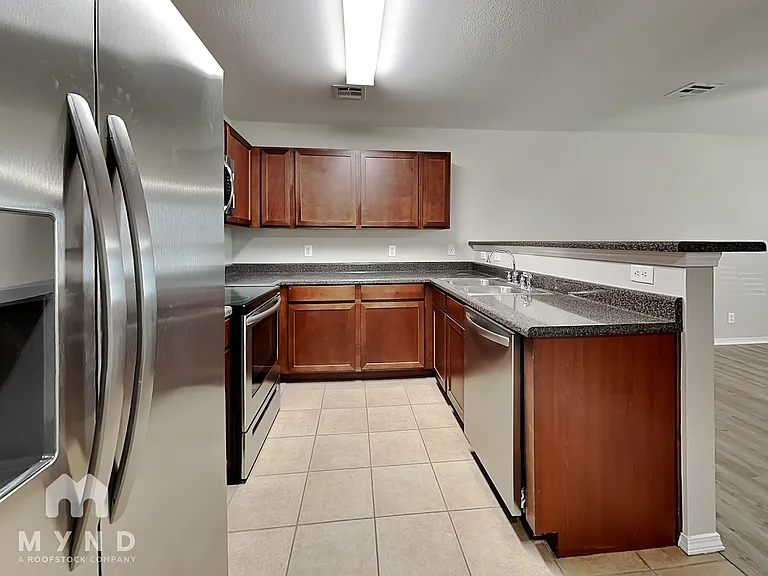 3401 E Gillette St #3401 — Photo 7