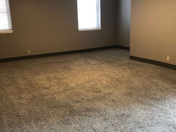 4th image of 500 Maine St #200
