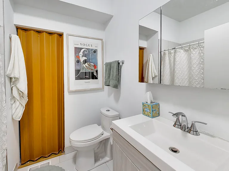 3151 N Southport Ave #1F — Photo 19