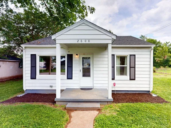 2608 Fairmont St, Paducah, KY 42003
