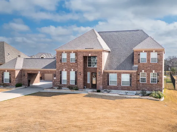 257 SITTRE DR, Castroville, TX 78009