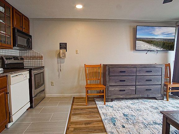 4th image of 75 Mountain Lodge Ln #288