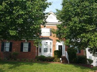 2318 Phlox Ct, Charlotte, NC 28213