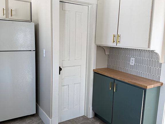2nd image of 101 N Centre St