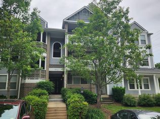 7701 Lafayette Forest Dr #37, Annandale, VA 22003