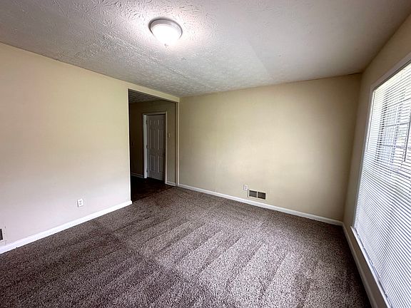 ashtonliving_06052024