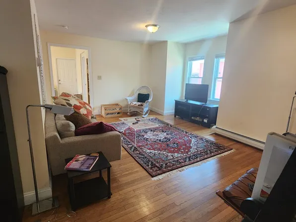 331 Washington St #2, Somerville, MA 02143