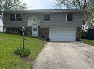 1308 Adams St, Lake In The Hills, IL 60156
