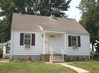 4 Florence Dr, Clark, NJ 07066
