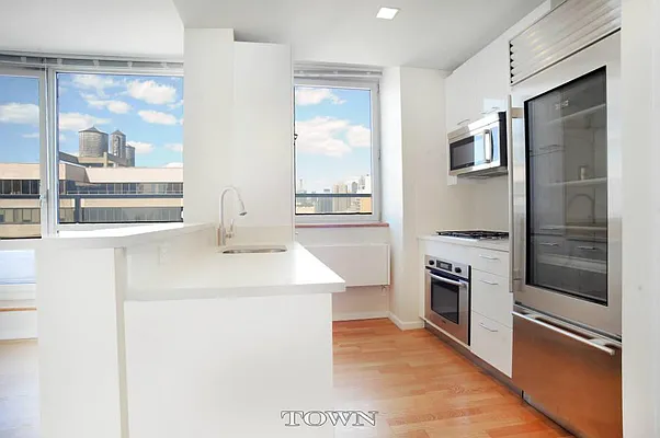 Rented by Town Residential | media 4