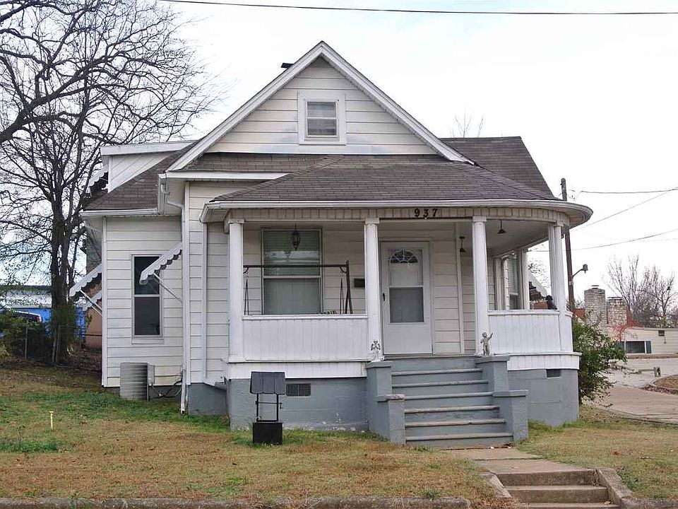 1st image of 937 & 937R Vine St