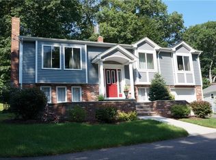 106 Hines Rd, Cumberland, RI 02864
