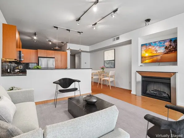 17 W Mercer Street #213, Seattle, WA 98119