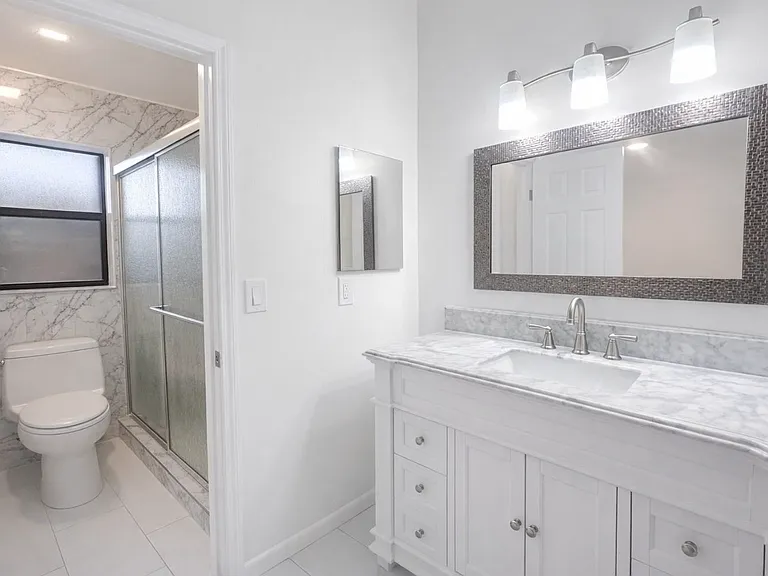 3950 Cocoplum Cir #F — Photo 2