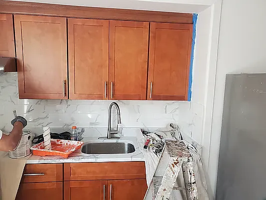 Rented by NYC HOMES 4LESS INC | media 23