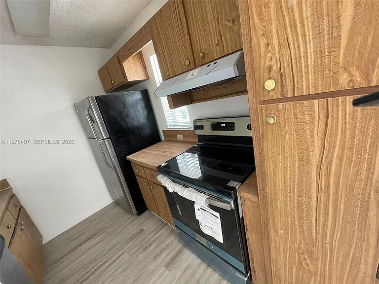 918 Twin Lakes Dr #8-M — Photo 5