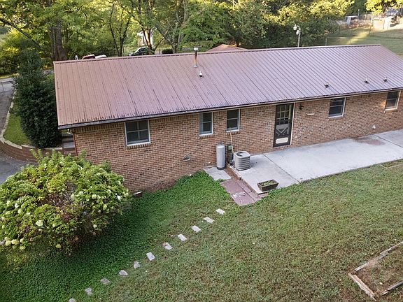 2nd image of 1951 Dawn Dr SE