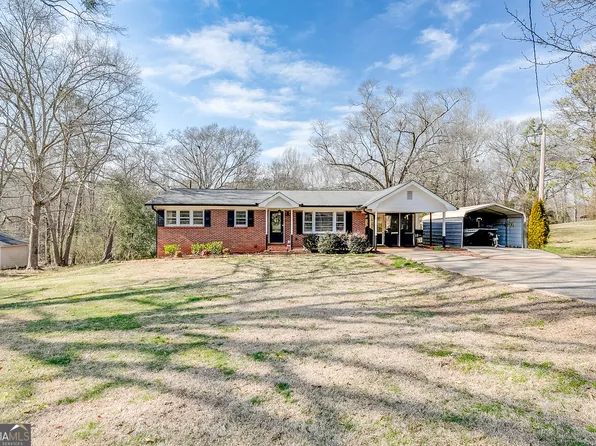 482 Scott St, Commerce, GA 30529