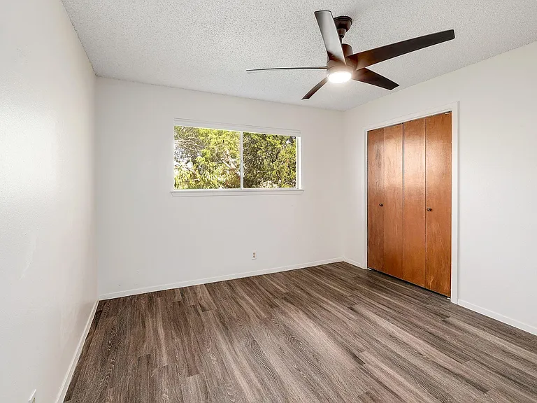 509 Cedar Dr #206 — Photo 8