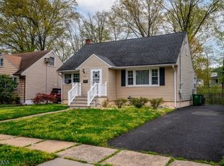 521 W 6th Ave, Roselle, NJ 07203