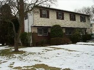 2734 Navy Ct, Bellmore, NY 11710
